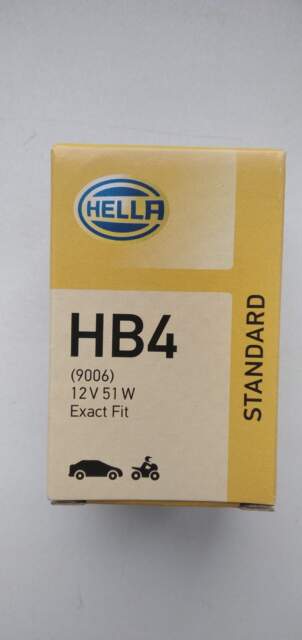 Лампа автомобильная торговой марки HELLA, тип HВ4 12V 51W, артикул 8GН 005 636-121, изготовитель HELLA GmbH & Co. KGaA (Германия)